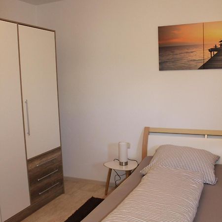 Ruhige Ferienwohnung In Der Rhoener Natur Schönau an der Brend Exteriör bild